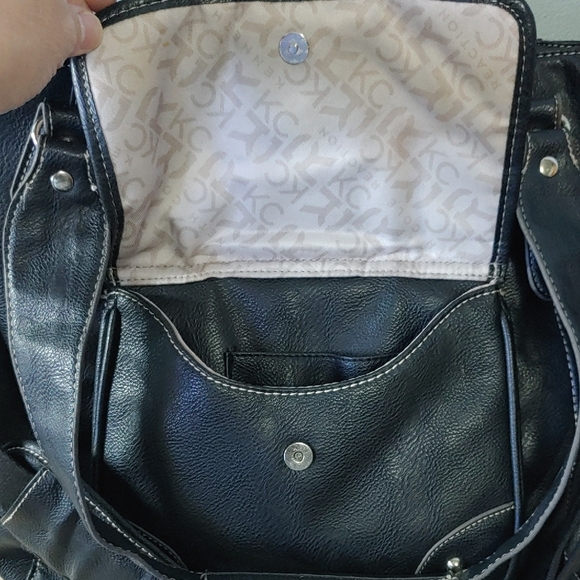 Kenneth Cole Black Leather Tote Bag - Picture 6 of 12